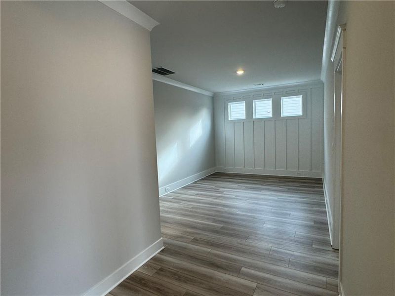 Spacious, unfurnished interior of a new home in Rosewood Lake Preserve, Hoschton (Image 10).