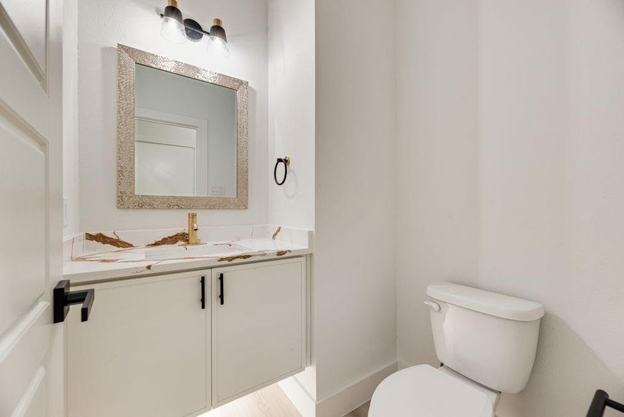 Furnished interior view inside a new home in , Dallas (Image 6).