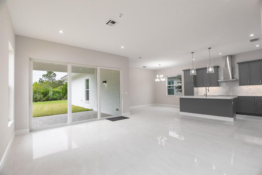 Spacious, unfurnished interior of a new home in , Port St. Lucie (Image 21).