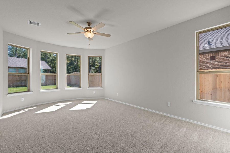 Spacious, unfurnished interior of a new home in The Trails, New Caney (Image 17).
