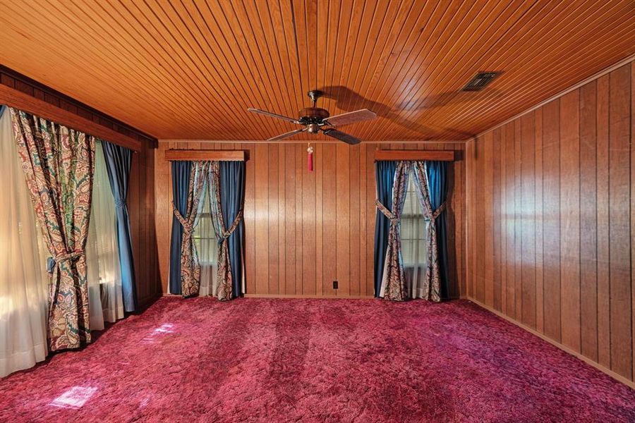 Spacious, unfurnished interior of a new home in , Paris (Image 9). Spacious, unfurnished interior of a new home in , Paris (Image 9).