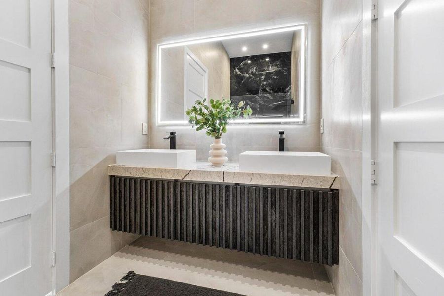 032-221MilestoneWay-WestPalmBeach-FL-334 032-221MilestoneWay-WestPalmBeach-FL-334