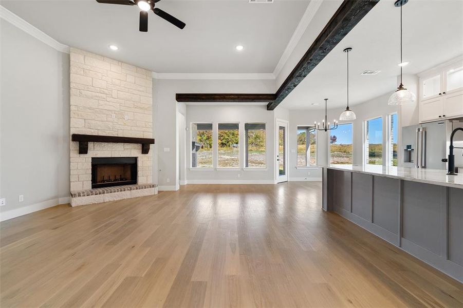 Spacious, unfurnished interior of a new home in King Crossing Estates, Van Alstyne (Image 38). Spacious, unfurnished interior of a new home in King Crossing Estates, Van Alstyne (Image 38).