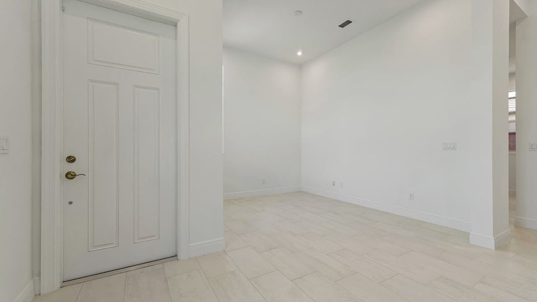 Flex Room
