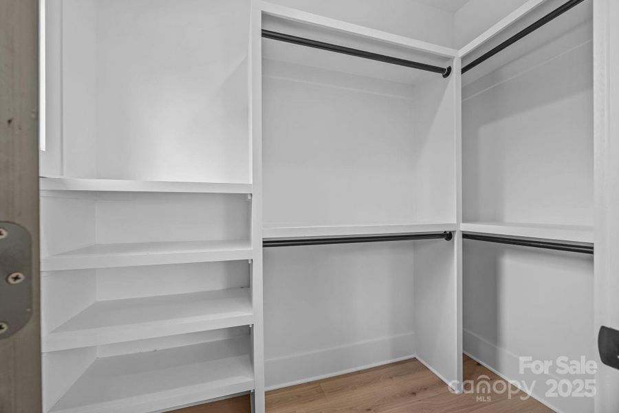 Image 40 of a home in .