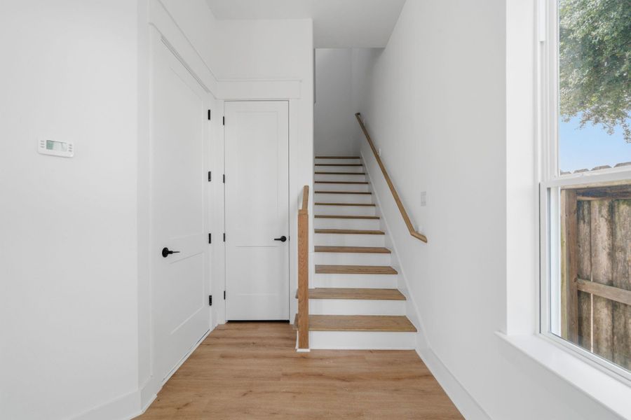 Spacious, unfurnished interior of a new home in , Houston (Image 23).