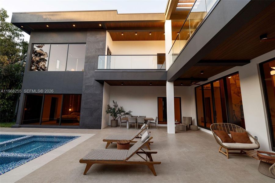 Exterior details and patio area of a home in , Miami (Image 31).