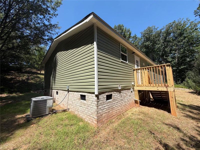 Exterior details and patio area of a home in , Alto (Image 9).