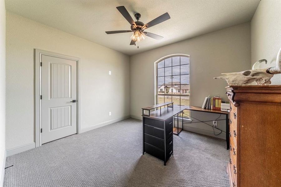 Furnished interior view inside a new home in , Weatherford (Image 9).