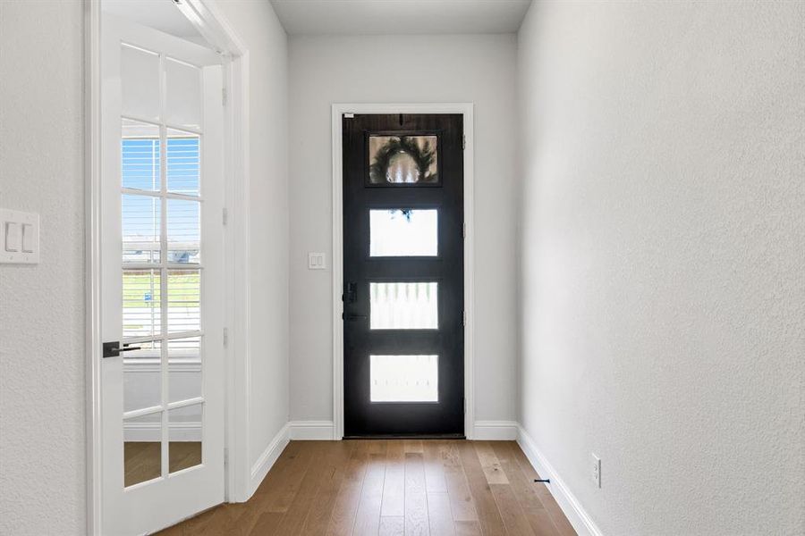 Spacious, unfurnished interior of a new home in Lovers Landing, Forney (Image 19). Spacious, unfurnished interior of a new home in Lovers Landing, Forney (Image 19).