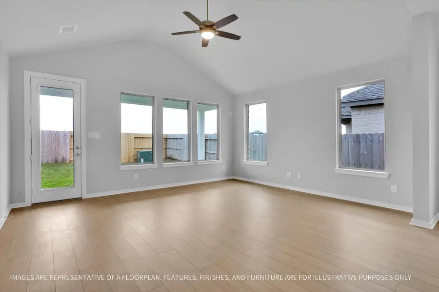 Spacious, unfurnished interior of a new home in River Ranch 55', Dayton (Image 12).