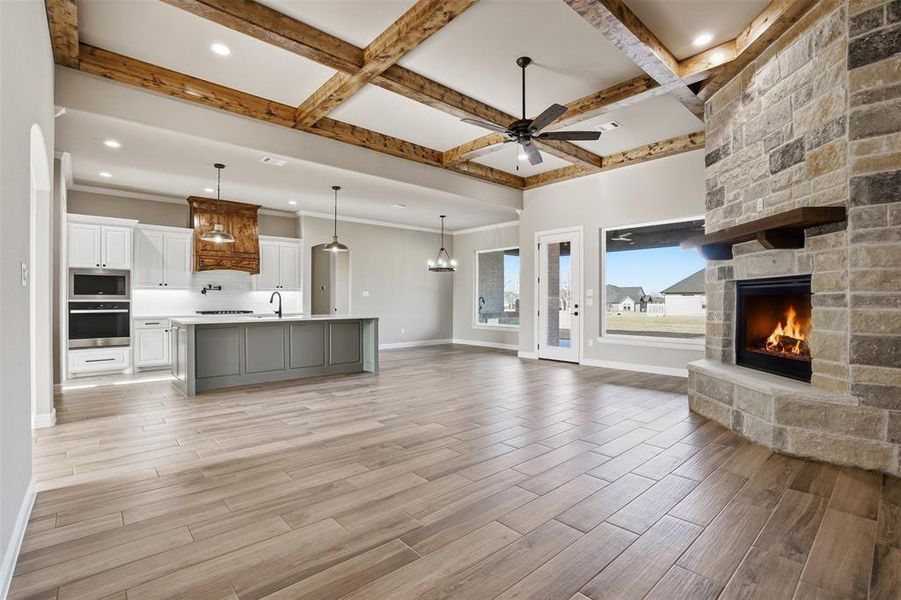 Spacious, unfurnished interior of a new home in , Granbury (Image 34). Spacious, unfurnished interior of a new home in , Granbury (Image 34).