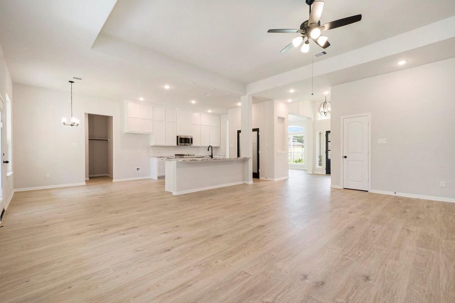 Spacious, unfurnished interior of a new home in , Conroe (Image 25). Spacious, unfurnished interior of a new home in , Conroe (Image 25).