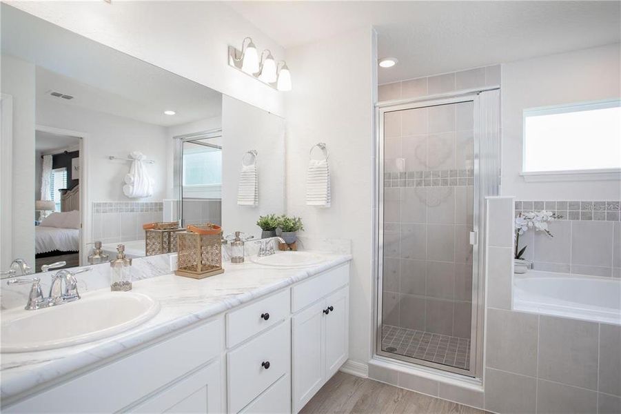 Furnished interior view inside a new home in Lakeside Preserve, Lakeland (Image 14).