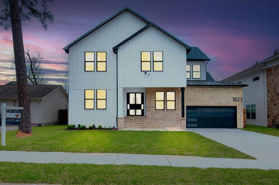 Front exterior of a new home in , Houston, TX, highlighting curb appeal (Image 24).