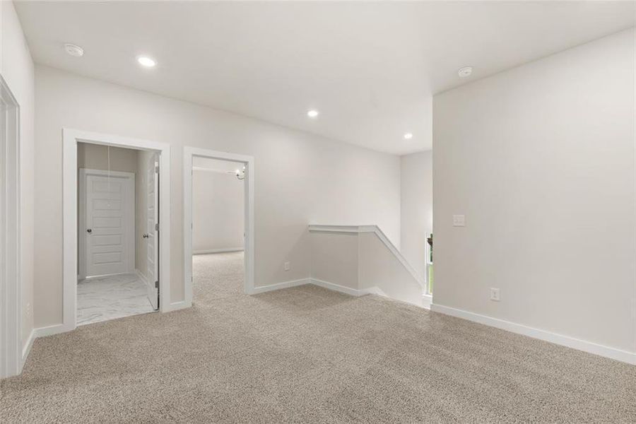Spacious, unfurnished interior of a new home in , Gainesville (Image 32). Spacious, unfurnished interior of a new home in , Gainesville (Image 32).