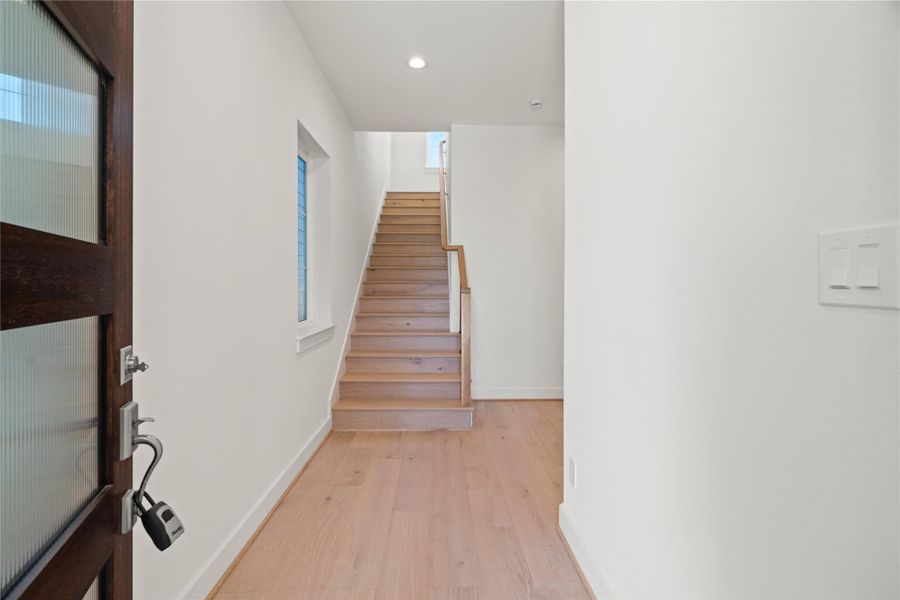 Spacious, unfurnished interior of a new home in , Houston (Image 22).
