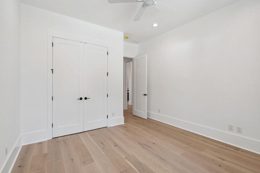 Spacious, unfurnished interior of a new home in , Ravenel (Image 64).