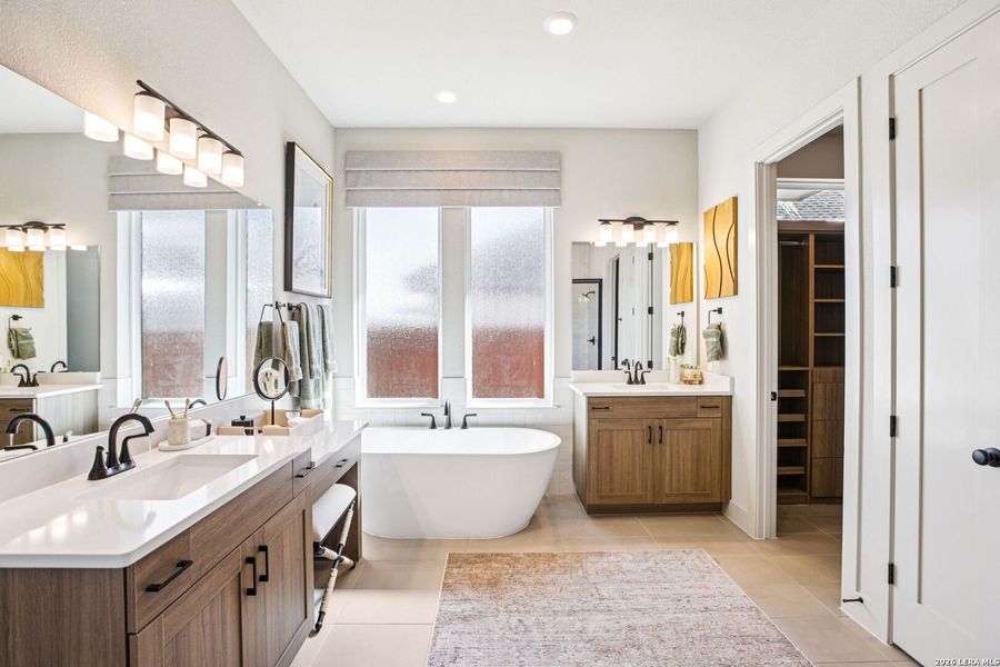 Furnished interior view inside a new home in Village at Three Oaks, Seguin (Image 10).