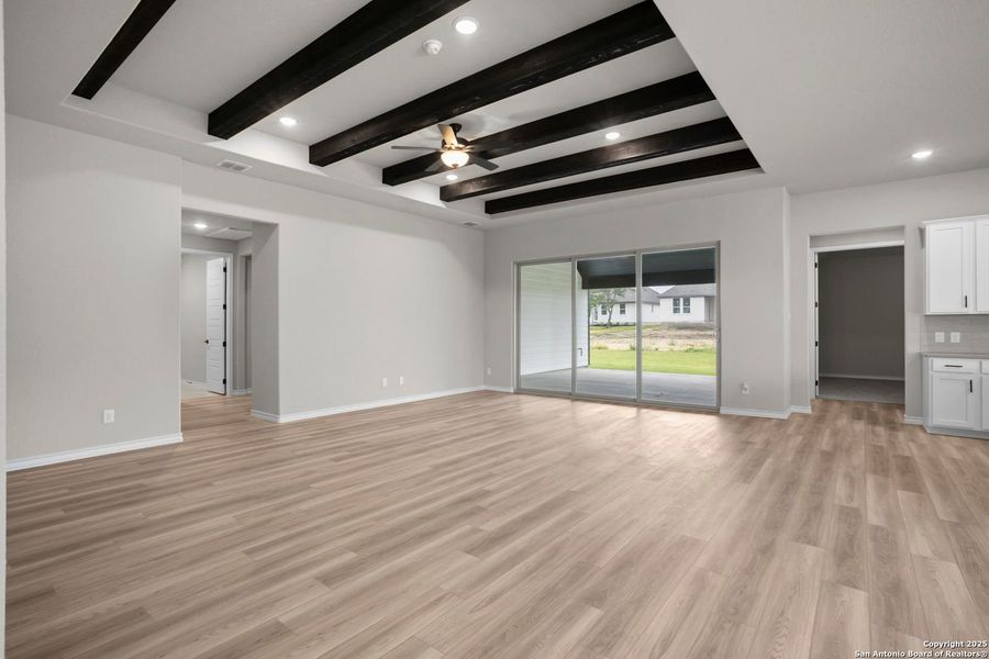 Spacious, unfurnished interior of a new home in Potranco Oaks, Castroville (Image 42).