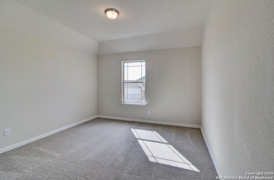 Spacious, unfurnished interior of a new home in The Crossvine, Schertz (Image 21). Spacious, unfurnished interior of a new home in The Crossvine, Schertz (Image 21).