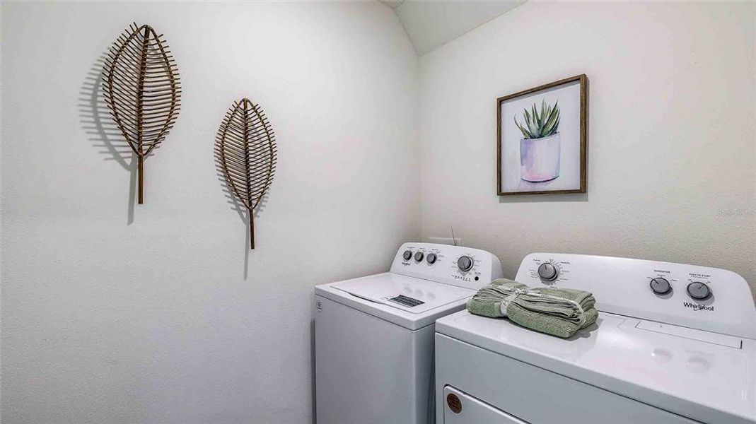 Close-up of interior finishes inside a home in Silverstone North, Palmetto (Image 13).