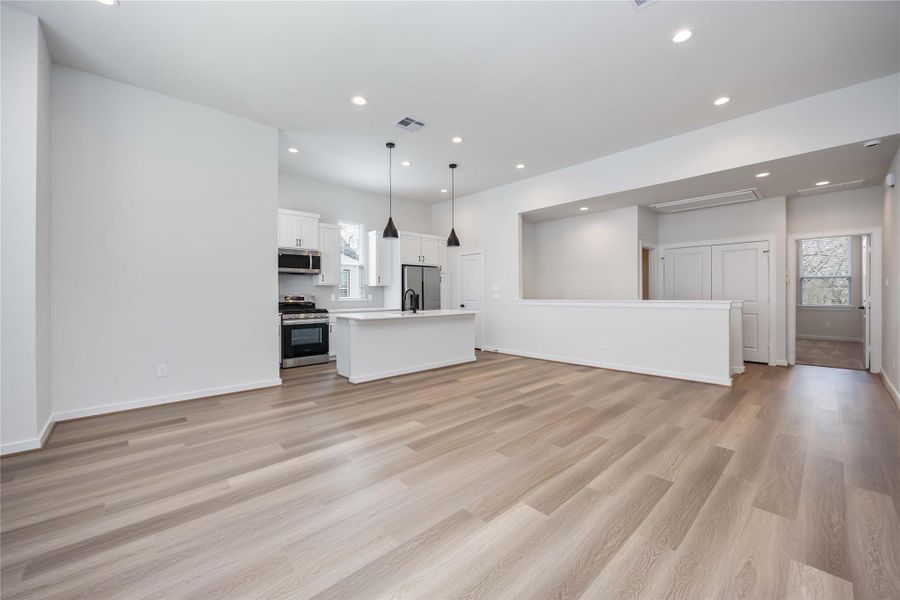 Spacious, unfurnished interior of a new home in Fulton Crossing, Houston (Image 21). Spacious, unfurnished interior of a new home in Fulton Crossing, Houston (Image 21).