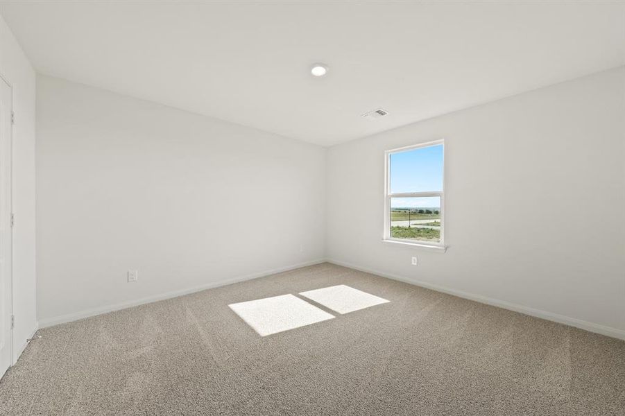 Spacious, unfurnished interior of a new home in Cresson Estates, Cresson (Image 9).