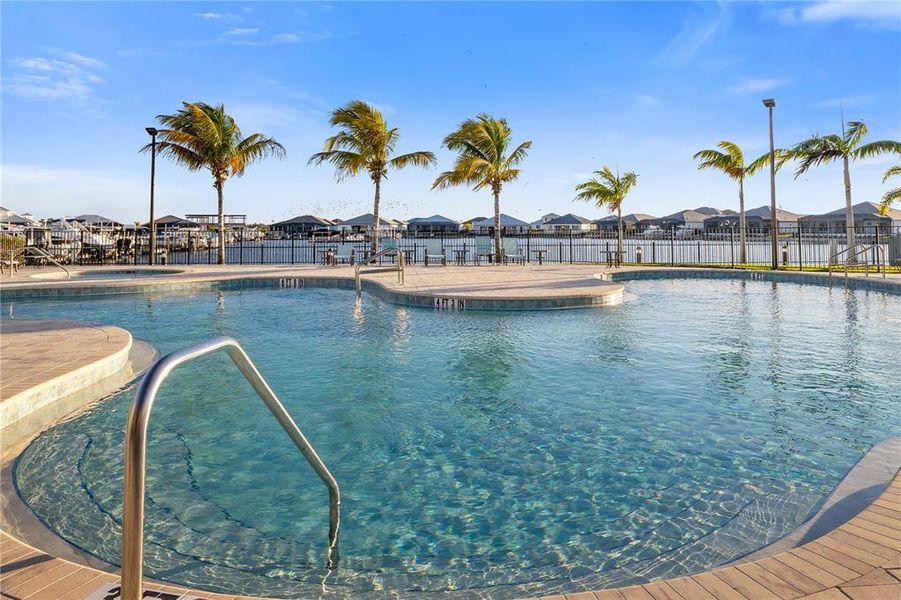 Community amenities in , Palmetto (Image 54).
