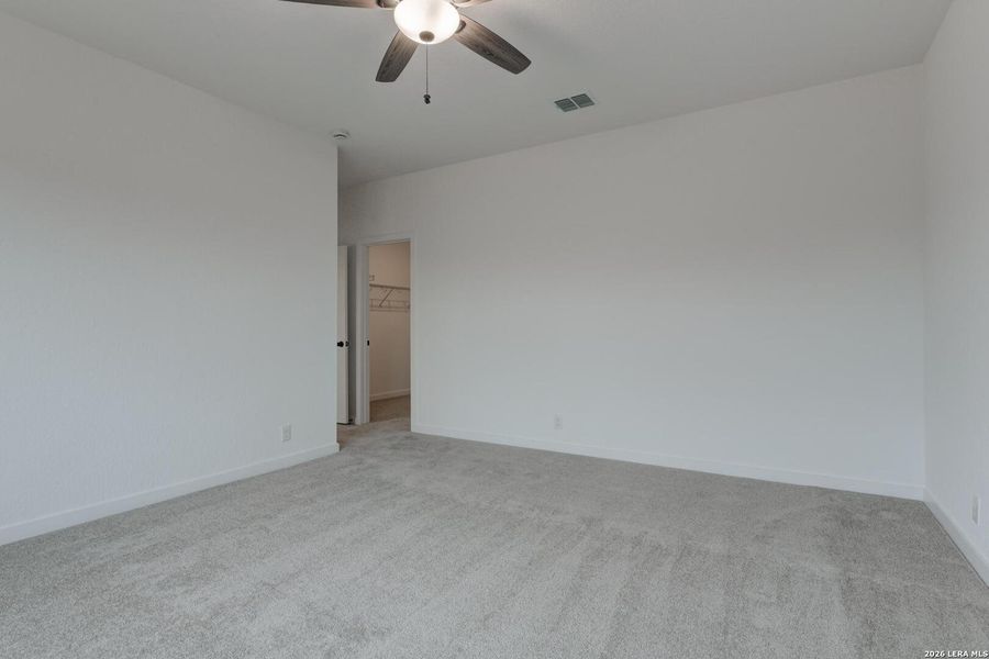 Spacious, unfurnished interior of a new home in Hennersby Hollow, San Antonio (Image 16). Spacious, unfurnished interior of a new home in Hennersby Hollow, San Antonio (Image 16).