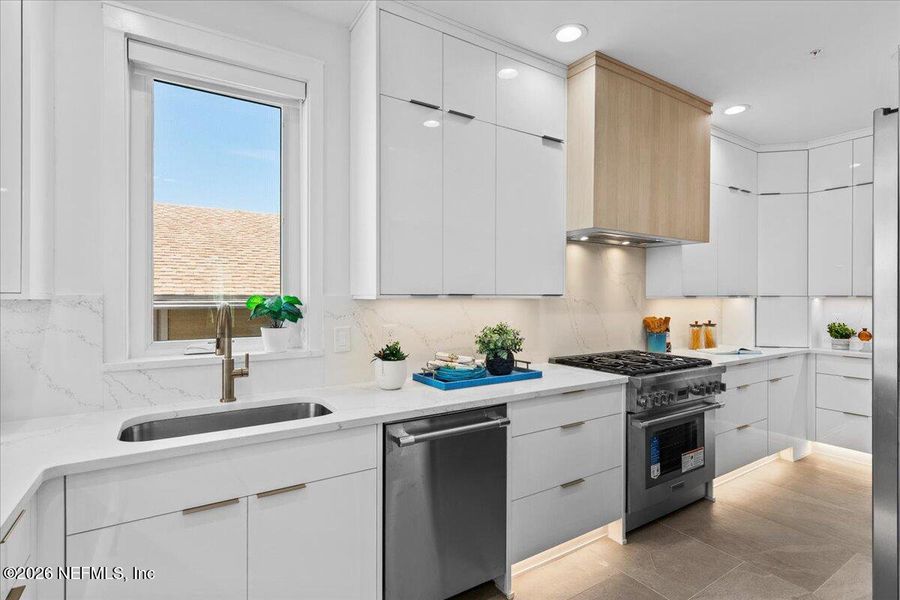 Furnished interior view inside a new home in , Jacksonville Beach (Image 38).