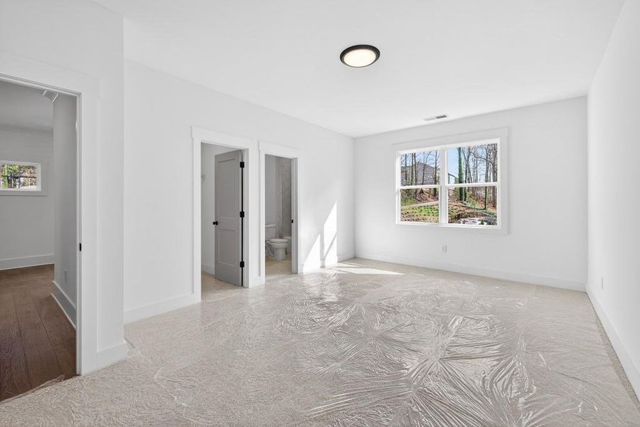 Spacious, unfurnished interior of a new home in , Marietta (Image 45).