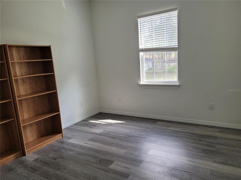Spacious, unfurnished interior of a new home in , Ocala (Image 13).