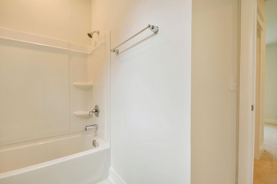 Spacious, unfurnished interior of a new home in Heron's Walk at Summers Corner: Row Collection, Summerville (Image 20). Spacious, unfurnished interior of a new home in Heron's Walk at Summers Corner: Row Collection, Summerville (Image 20).