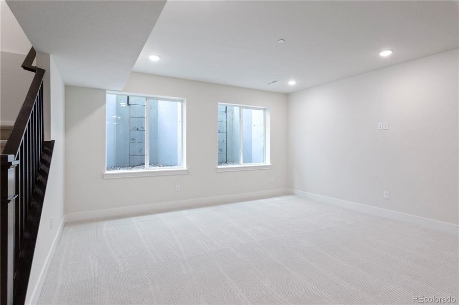 Spacious, unfurnished interior of a new home in , Broomfield (Image 24).