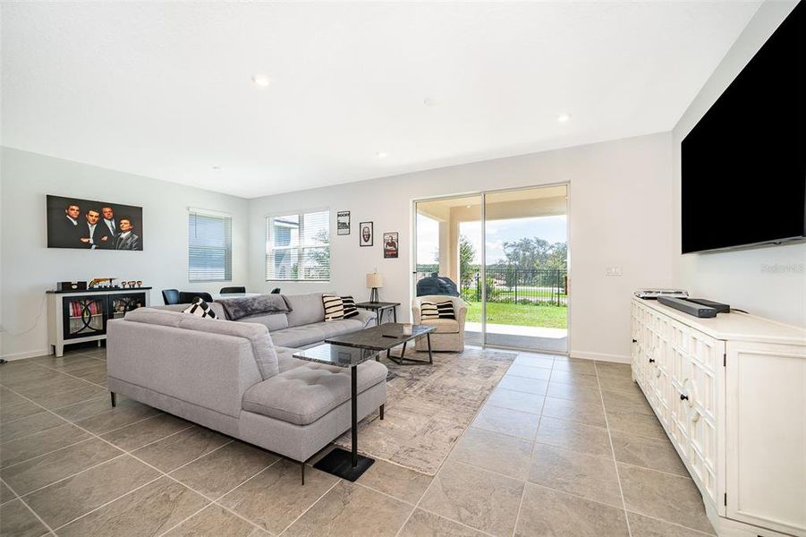 Furnished interior view inside a new home in , Kissimmee (Image 17).