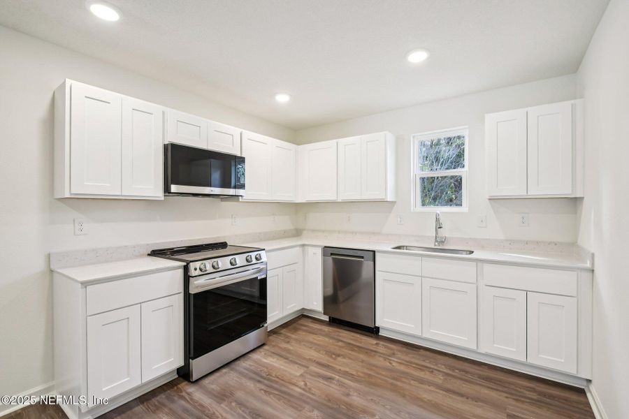 Furnished interior view inside a new home in Kings Landing, Jacksonville (Image 8).