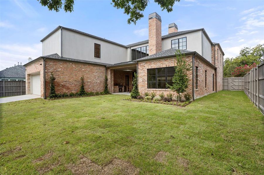 Front exterior of a new home in , Dallas, TX, highlighting curb appeal (Image 23). Front exterior of a new home in , Dallas, TX, highlighting curb appeal (Image 23).