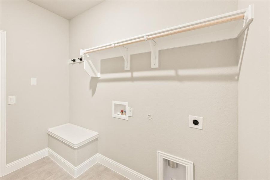 Spacious, unfurnished interior of a new home in Timberbrook, Justin (Image 38).