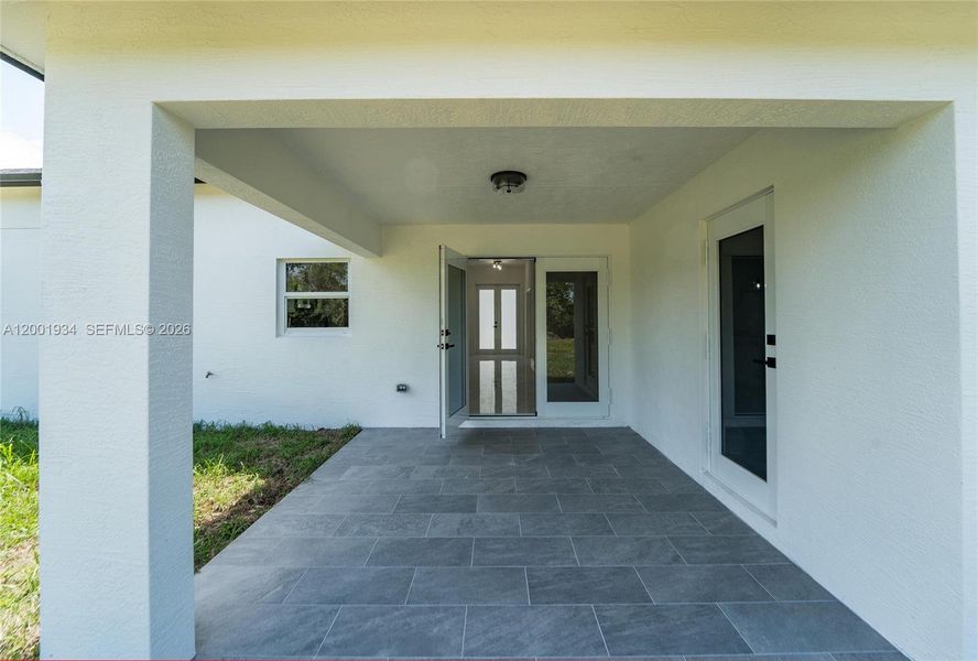Exterior details and patio area of a home in , Port St. Lucie (Image 25).