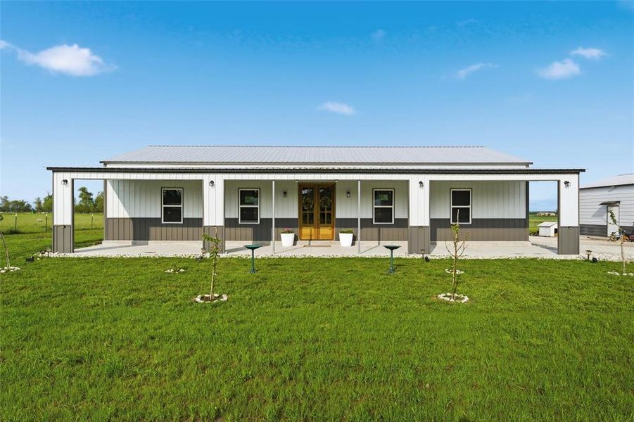 Exterior details and patio area of a home in , Leroy (Image 27).