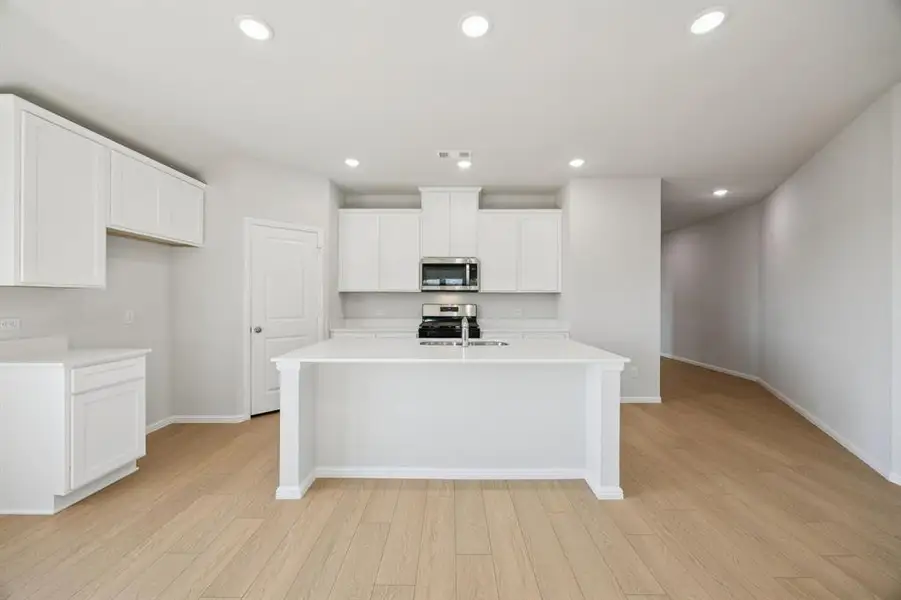 Furnished interior view inside a new home in Santorini, Seagoville (Image 7). Furnished interior view inside a new home in Santorini, Seagoville (Image 7).