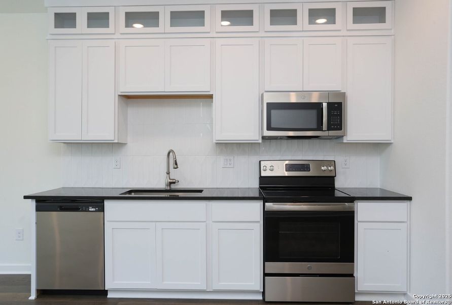 Furnished interior view inside a new home in , San Antonio (Image 5).