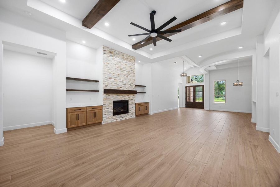 Spacious, unfurnished interior of a new home in , Hempstead (Image 38). Spacious, unfurnished interior of a new home in , Hempstead (Image 38).