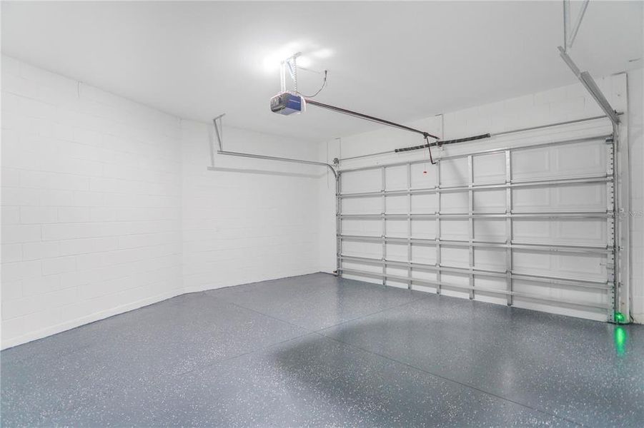 Spacious, unfurnished interior of a new home in , Apopka (Image 32).