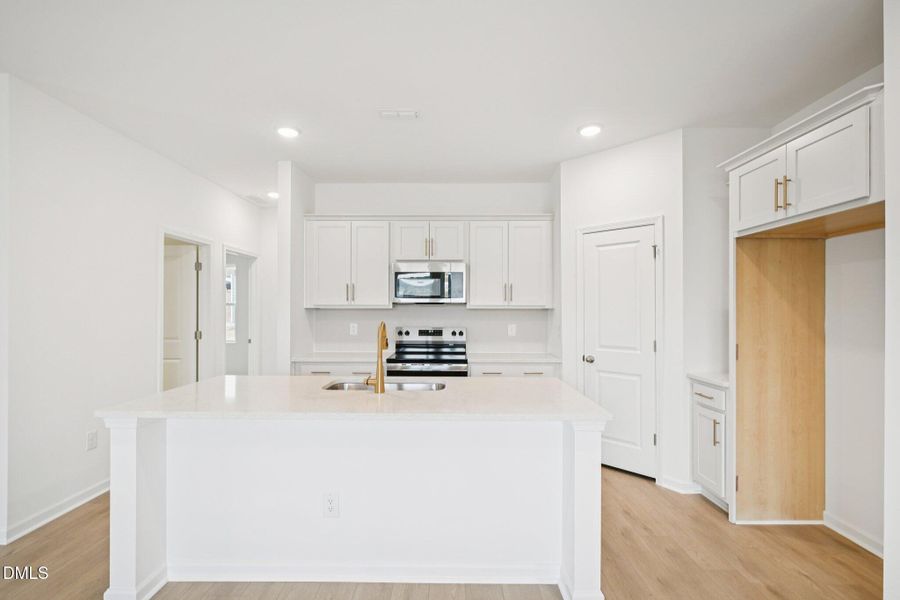 14-web-or-mls-Salers Loop-S0601-014