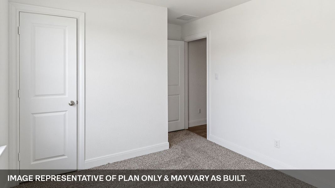 Spacious, unfurnished interior of a new home in Riverview, Georgetown (Image 12).