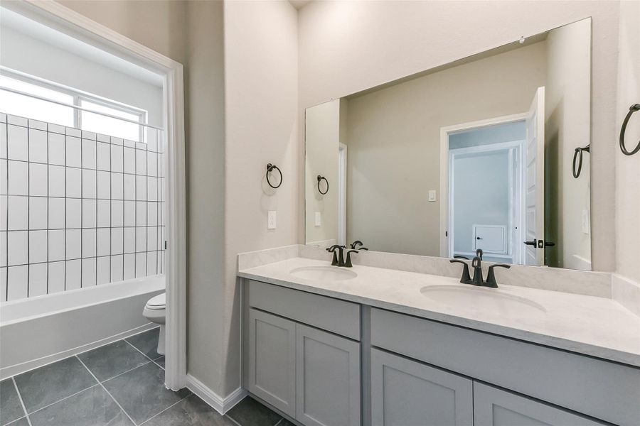 Furnished interior view inside a new home in Colony at Pinehurst, Pinehurst (Image 18).