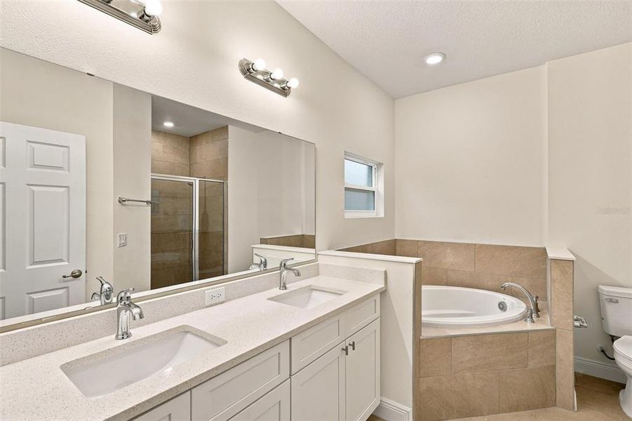Furnished interior view inside a new home in , Yeehaw Junction (Image 14).