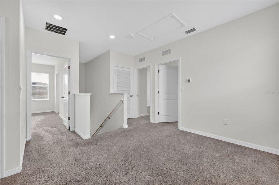 Spacious, unfurnished interior of a new home in Farm at Varrea, Plant City (Image 22).